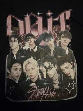 Black Stray Kids Graphic Tee - Do It